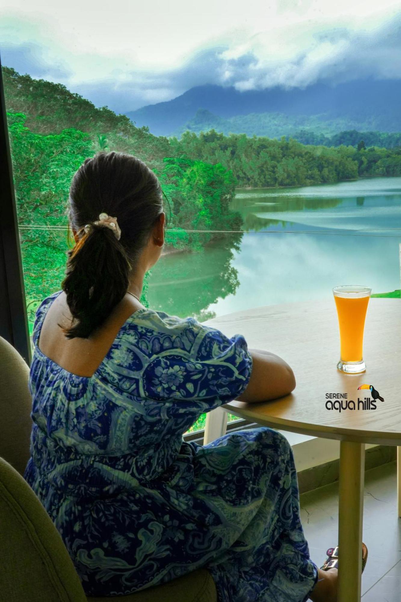 Serene Aqua Hills Kozhikode Hotel Mennanyam ภายนอก รูปภาพ
