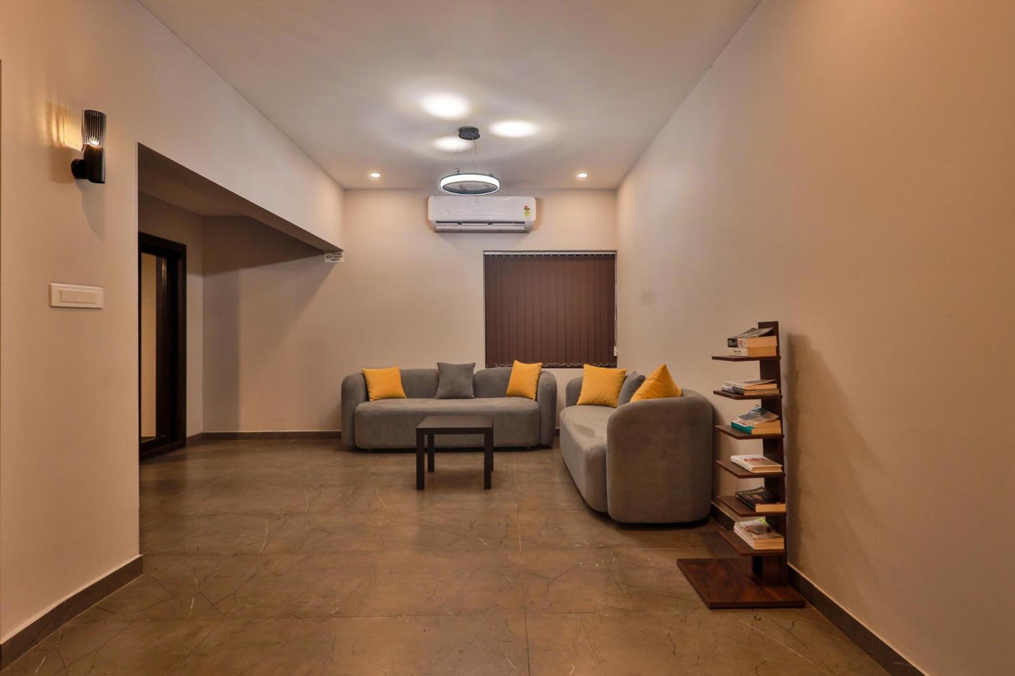 Serene Aqua Hills Kozhikode Hotel Mennanyam ภายนอก รูปภาพ